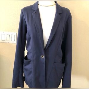 Qor Classic Navy Women's Blazer Athleisure at It’s Best